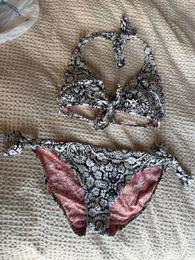 Tommy Bahama Navy & Pink Floral Lined Bikini Set